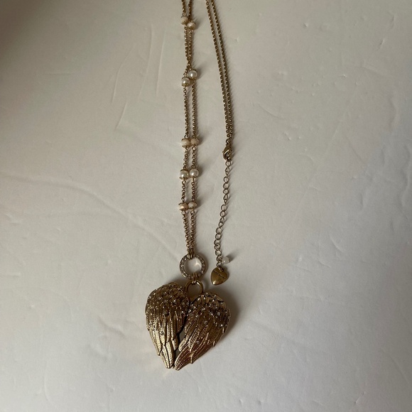 Vintage BETSEY JOHNSON Fly With Me Angel Wing Crystal Heart  Big Pendant Mirror - Picture 1 of 7